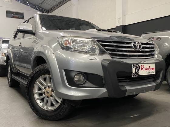 TOYOTA HILUX SW4 3.0 SRV 4X4 16V TURBO INTERCOOLER DIESEL 4P AUTOMÁTICO